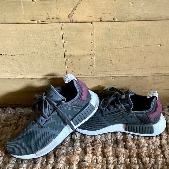 ADIDAS NMD R1 OLIVE GREEN GRAY WORKOUT SNEAKERS NWOB - Picture 5 of 15